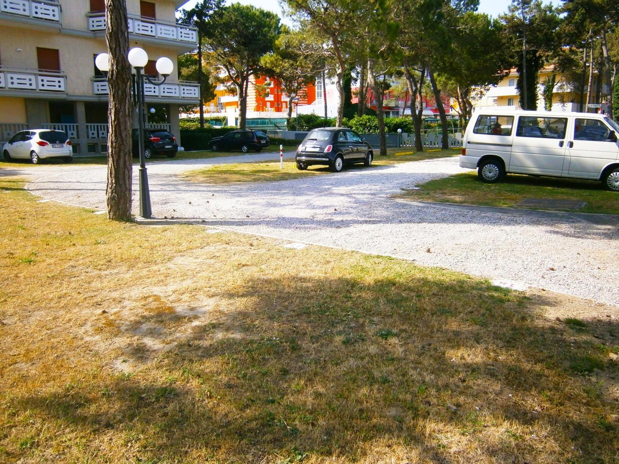 Residence Zenith Caorle Exterior foto