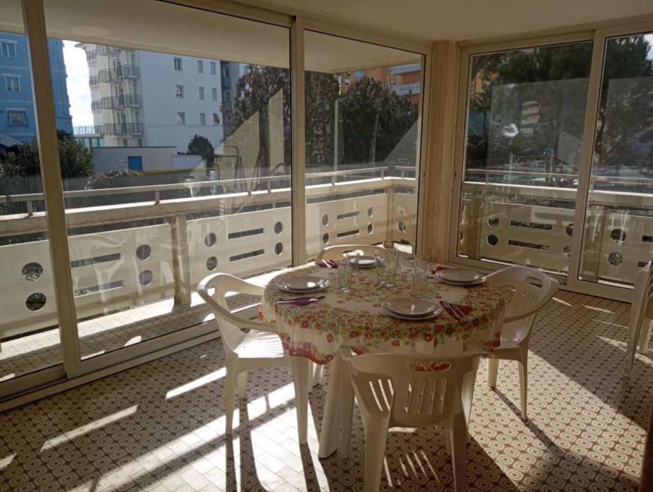 Residence Zenith Caorle Exterior foto
