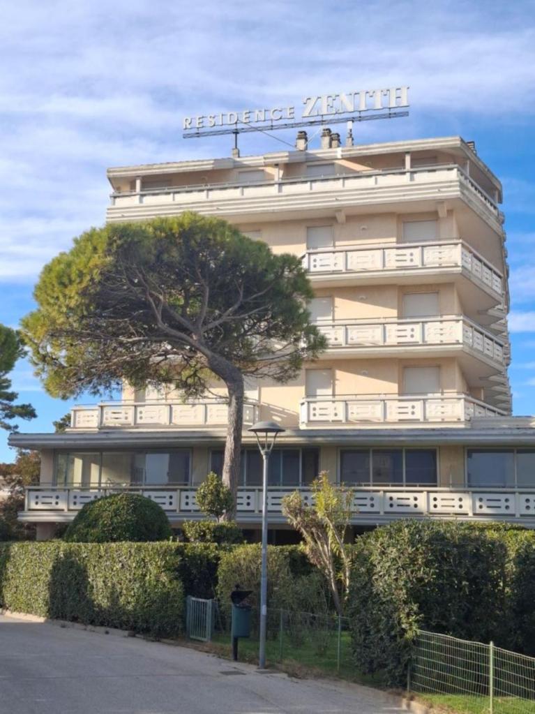Residence Zenith Caorle Exterior foto